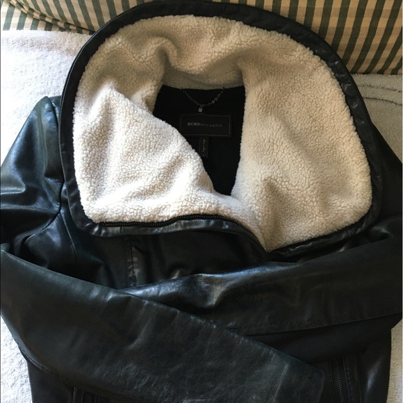 BCBG Black Leather Bomber Jacket with Sherpa Shearling Collar small - Picture 5 of 14